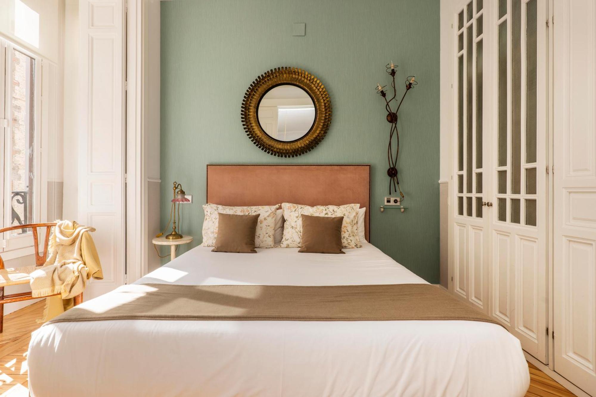 Madrid 1915 Private Suites Rum bild